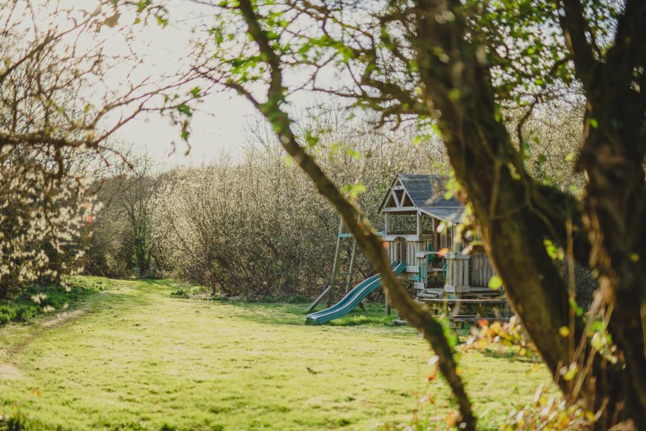 Timber Hill Self Catering Cedar Lodges Broad Haven Luaran gambar